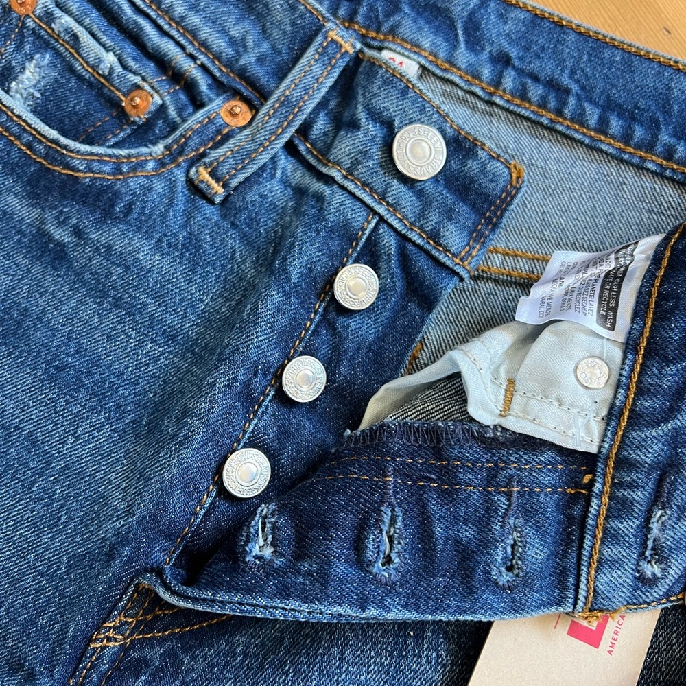 NWT Levi’s Wedgie Straight jeans- 24 - Picture 8 of 14